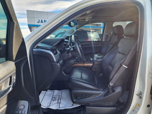 Used 2015 Chevrolet Suburban LTZ image 8