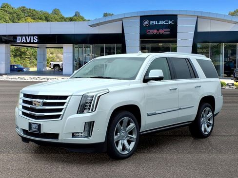 Used 2020 Cadillac Escalade Premium Luxury AWD/4WD image 3