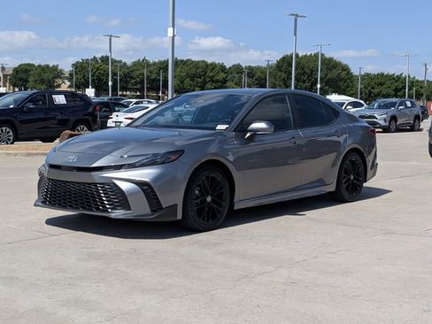 Used 2025 Toyota Camry SE w/ Multimedia Upgrade Package FWD image 10