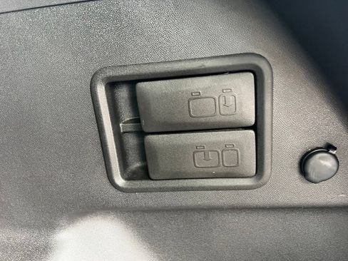 Used 2024 Chevrolet Equinox LT AWD/4WD image 26
