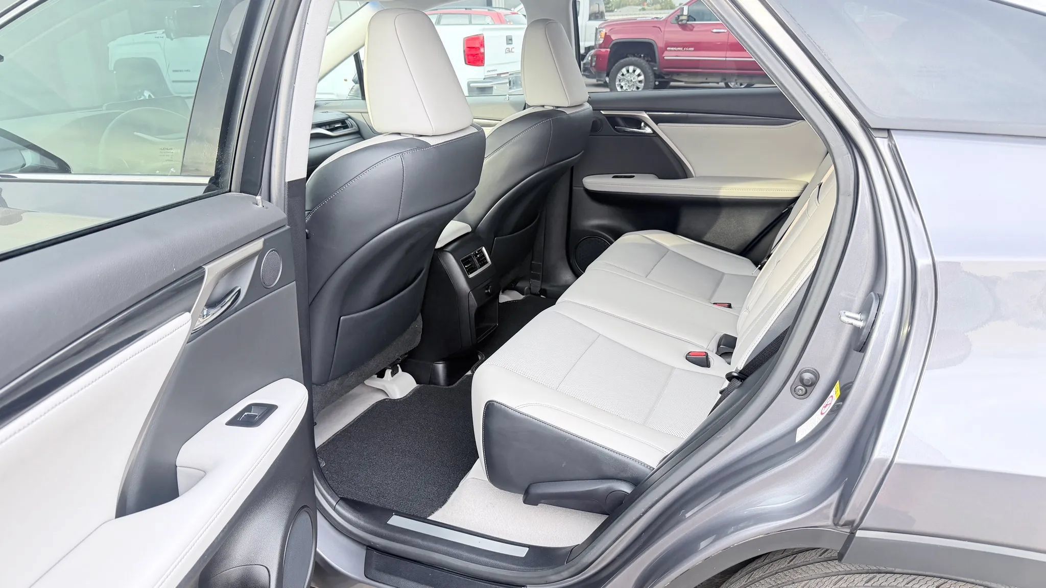 Used 2016 Lexus RX 350 AWD w/ Accessory Package image 11