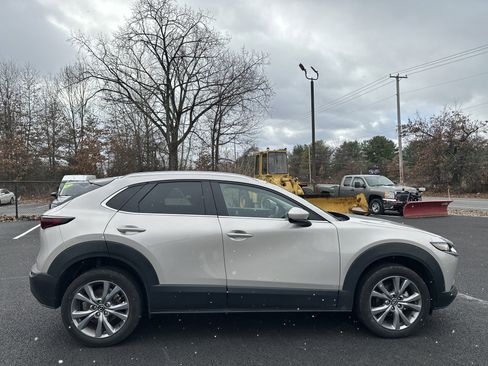 Used 2024 MAZDA CX-30 AWD 2.5 S w/ Preferred Package image 4