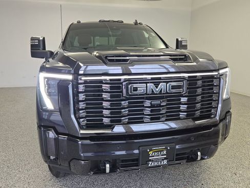Certified 2024 GMC Sierra 2500 Denali Ultimate w/ LPO, GMC Protection Package AWD/4WD image 5