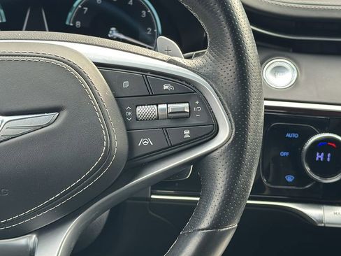 Used 2023 Genesis GV70 2.5T w/ Sport Prestige Package image 33