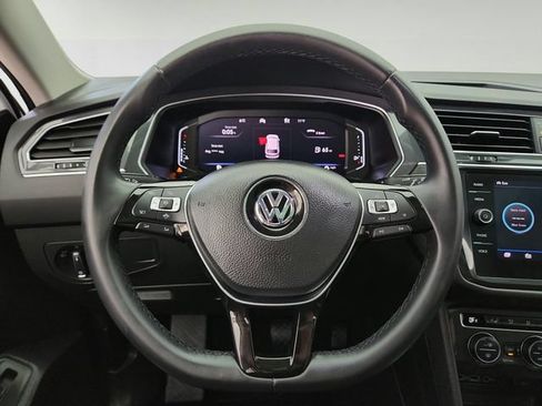 Used 2020 Volkswagen Tiguan SEL w/ 3rd Row Seat Package AWD/4WD image 12