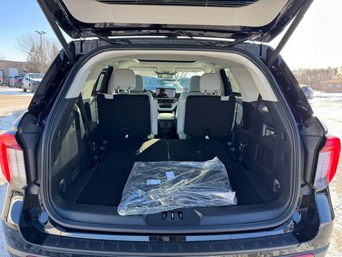 New 2026 Ford Explorer Platinum w/ LUX Leather Package image 7