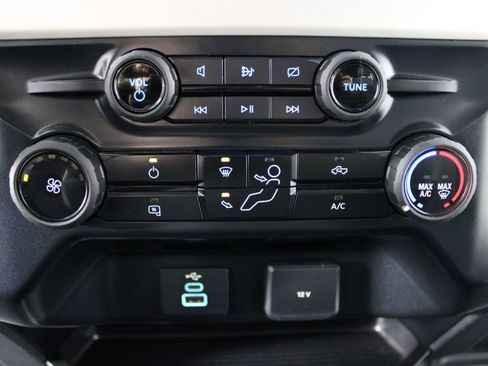 Used 2023 Ford F350 XLT w/ FX4 Off-Road Package image 22