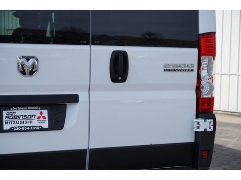 Used 2023 RAM ProMaster 2500 image 10