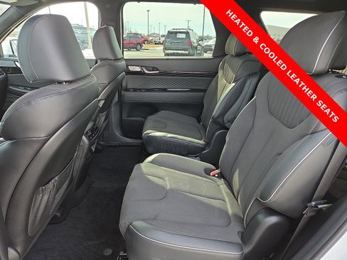 Used 2024 Hyundai Palisade Calligraphy image 11