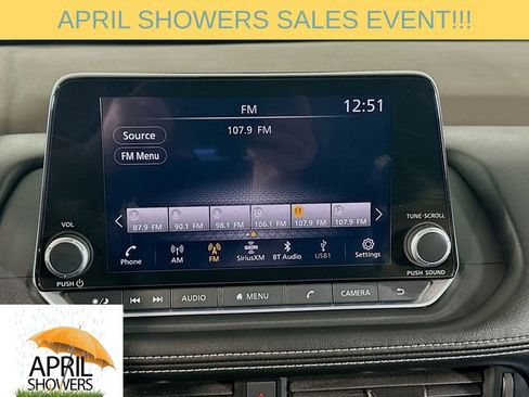 Used 2023 Nissan Rogue SV image 21