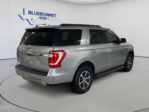 Used 2021 Ford Expedition XLT RWD image 4