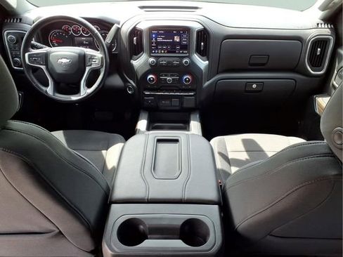 Used 2021 Chevrolet Silverado 1500 RST w/ Redline Edition AWD/4WD image 11