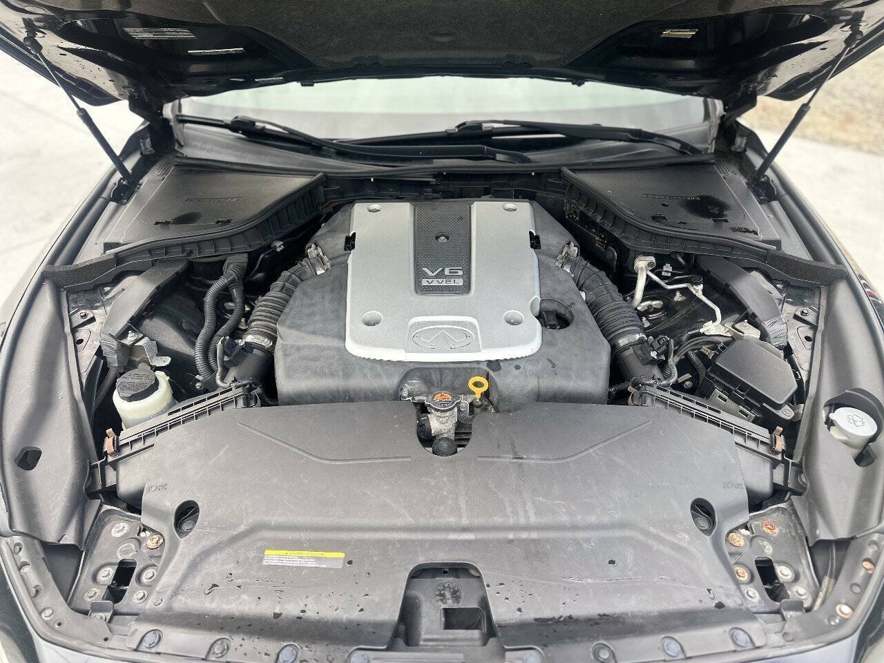 Used 2015 INFINITI Q50 Premium w/ Navigation Package AWD/4WD image 13