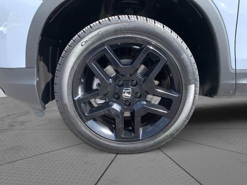 Certified 2024 Honda Passport Black Edition image 10