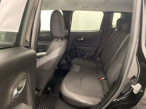 Used 2018 Jeep Renegade Altitude image 23