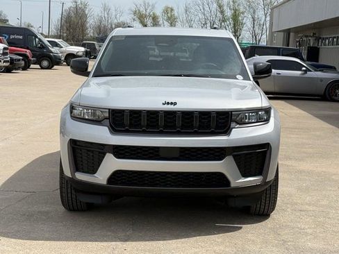 New 2026 Jeep Grand Cherokee 4WD image 12
