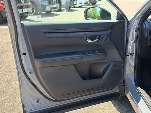 Used 2026 Honda CR-V TrailSport image 9