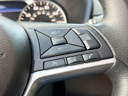 Used 2024 Nissan Altima 2.5 SV image 32