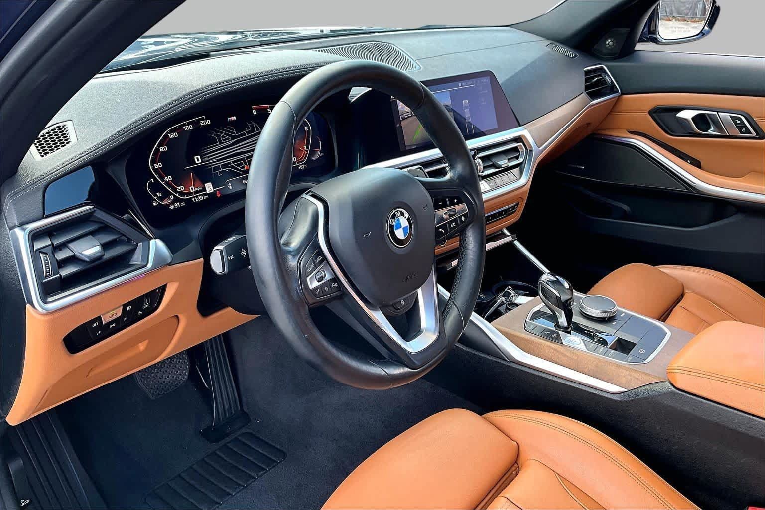 Used 2019 BMW 330i Sedan w/ Premium Package RWD image 18