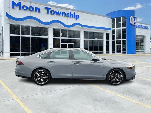 Used 2024 Honda Accord Sport image 7