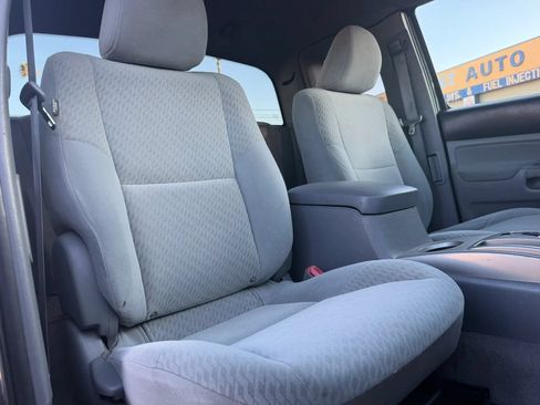 Used 2011 Toyota Tacoma 2WD Access Cab w/ SR5 Pkg #2 image 16