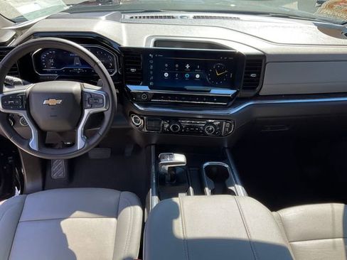 Used 2024 Chevrolet Silverado 1500 LTZ w/ LTZ Premium Package image 4