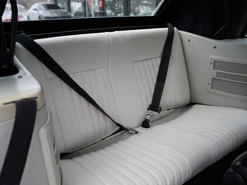 Used 1993 Ford Mustang LX image 62