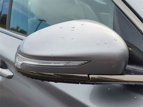 Used 2025 Genesis G70 2.5T w/ Sport Prestige Package image 11