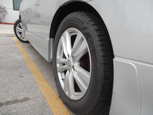 Used 2012 Nissan Quest SL w/ Value Cargo Pkg image 17