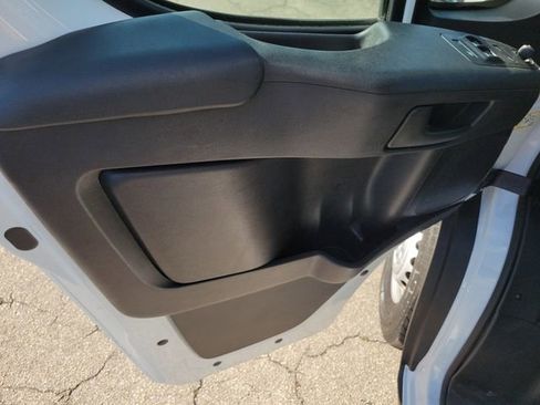 Used 2025 RAM ProMaster 2500 w/ Convenience Group FWD image 10