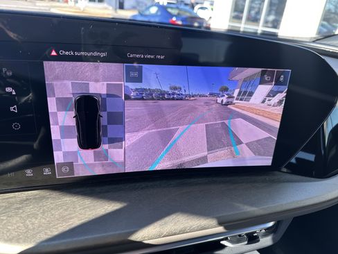 Used 2025 Audi Q5 Premium Plus image 18