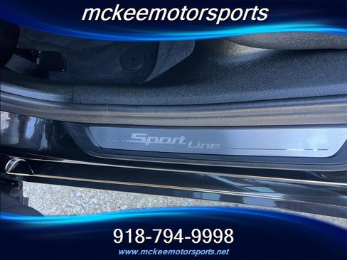 Used 2019 BMW 530i xDrive w/ Premium Package image 6