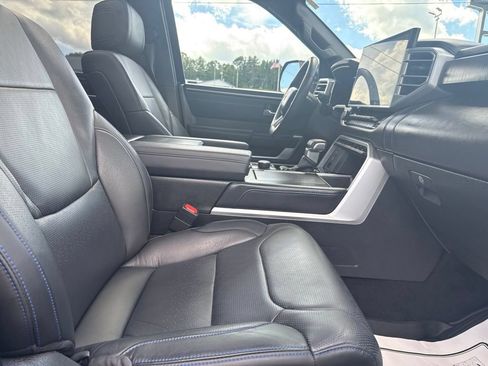Used 2024 Toyota Sequoia Platinum AWD/4WD image 52
