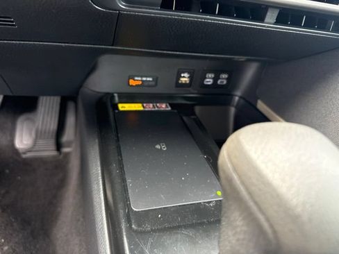 Used 2025 Toyota Camry LE FWD image 19