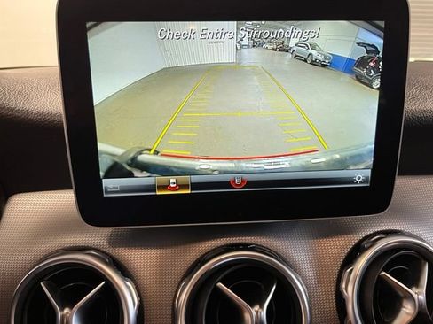 Used 2020 Mercedes-Benz GLA 250 4MATIC w/ Convenience Package image 28