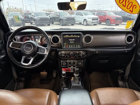 Used 2020 Jeep Gladiator Rubicon AWD/4WD image 10