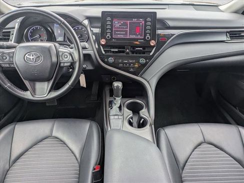 Used 2024 Toyota Camry SE image 16