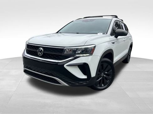 Used 2022 Volkswagen Taos S image 9