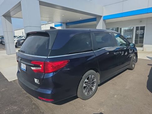Used 2023 Honda Odyssey EX-L image 3