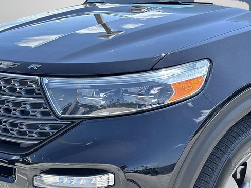 Used 2023 Ford Explorer XLT w/ Equipment Group 202A RWD image 6