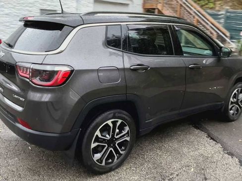 Used 2022 Jeep Compass Limited image 8