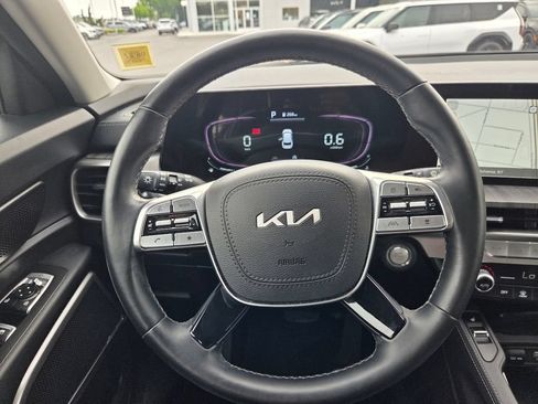 Used 2023 Kia Telluride EX AWD/4WD image 14