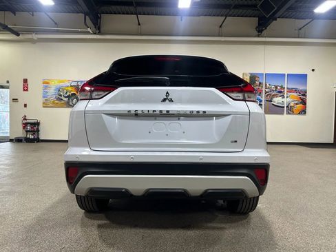 Used 2022 Mitsubishi Eclipse Cross SE image 10