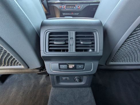 Used 2024 Audi SQ5 Premium Plus w/ Premium Plus Package image 22