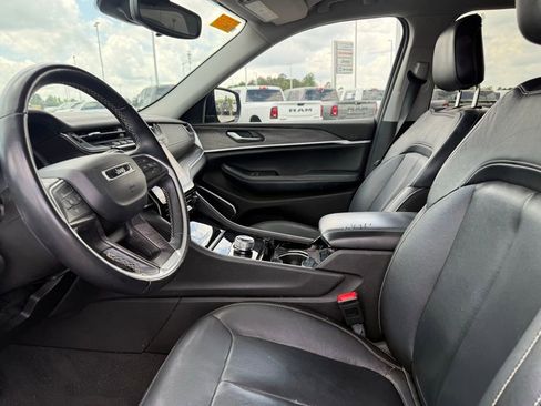 Used 2022 Jeep Grand Cherokee L Limited RWD image 11