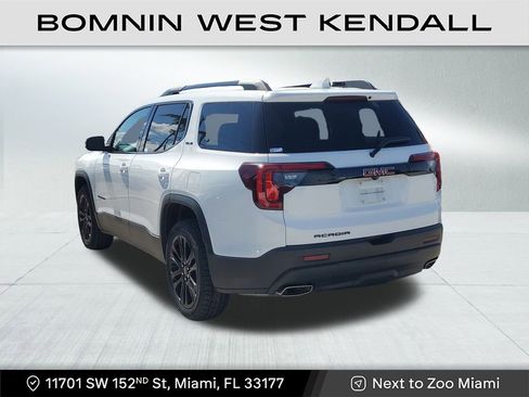Used 2022 GMC Acadia SLE w/ Driver Convenience Package image 5