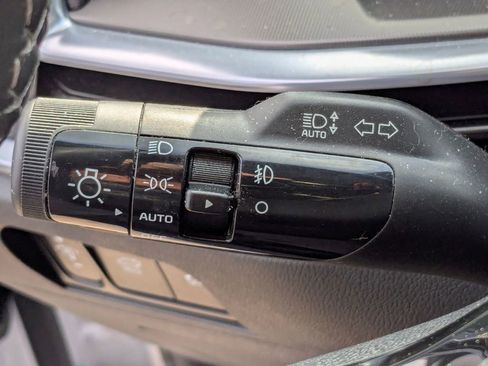 Used 2025 Kia Sorento SX image 19