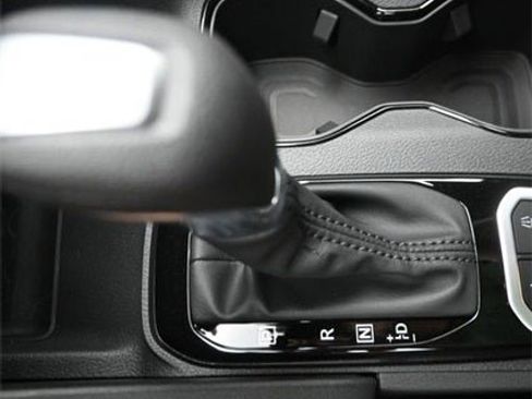 New 2026 Nissan Frontier SV image 17