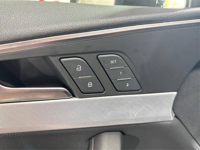 Used 2018 Audi A4 2.0T Premium w/ Convenience Package AWD/4WD image 34