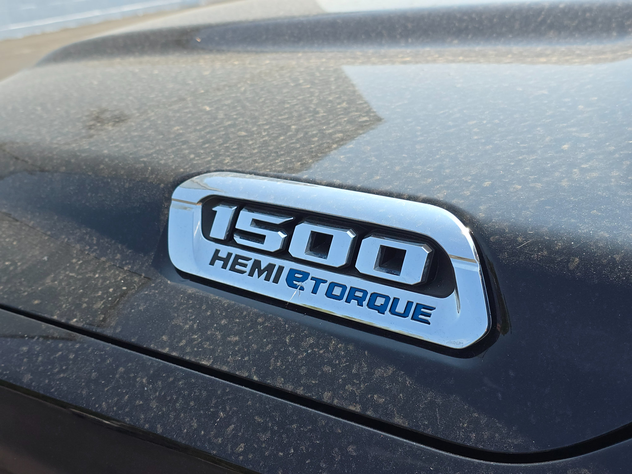 Used 2023 RAM 1500 Laramie AWD/4WD image 8